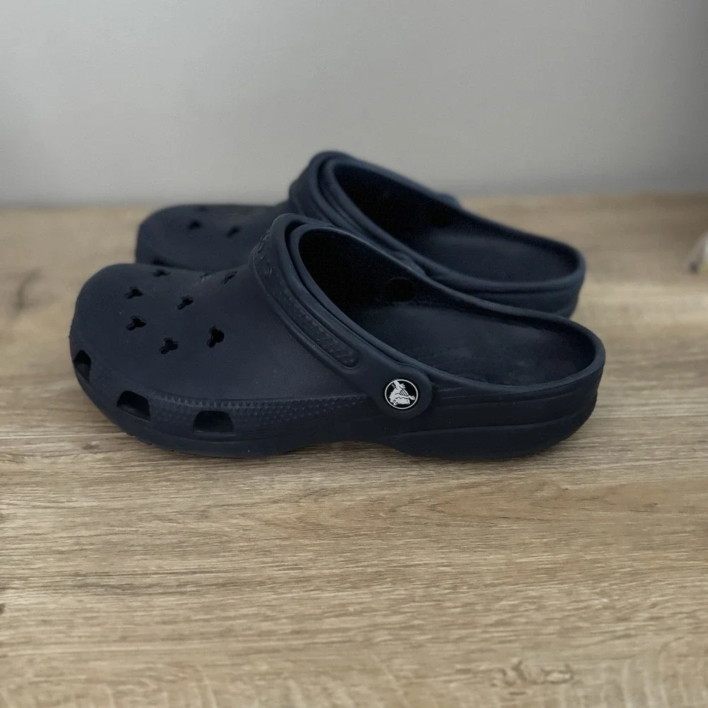 Disney Crocs Mickey Mouse Ears Navy Blue Clogs Comfort Travel 9 Womens‎ 7 Mens